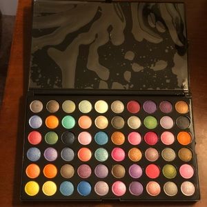 BH Cosmetics 120 Eyeshadow Palette